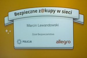 Czytaj więcej: Bezpieczne z@kupy w sieci