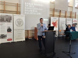 Czytaj więcej: Wystawa i konferencja „Ojcowie Niepodległości” w ramach „Biało-czerwonego szlaku »Moja...