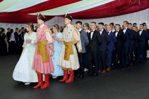 Czytaj więcej: Poloneza czas zacząć!